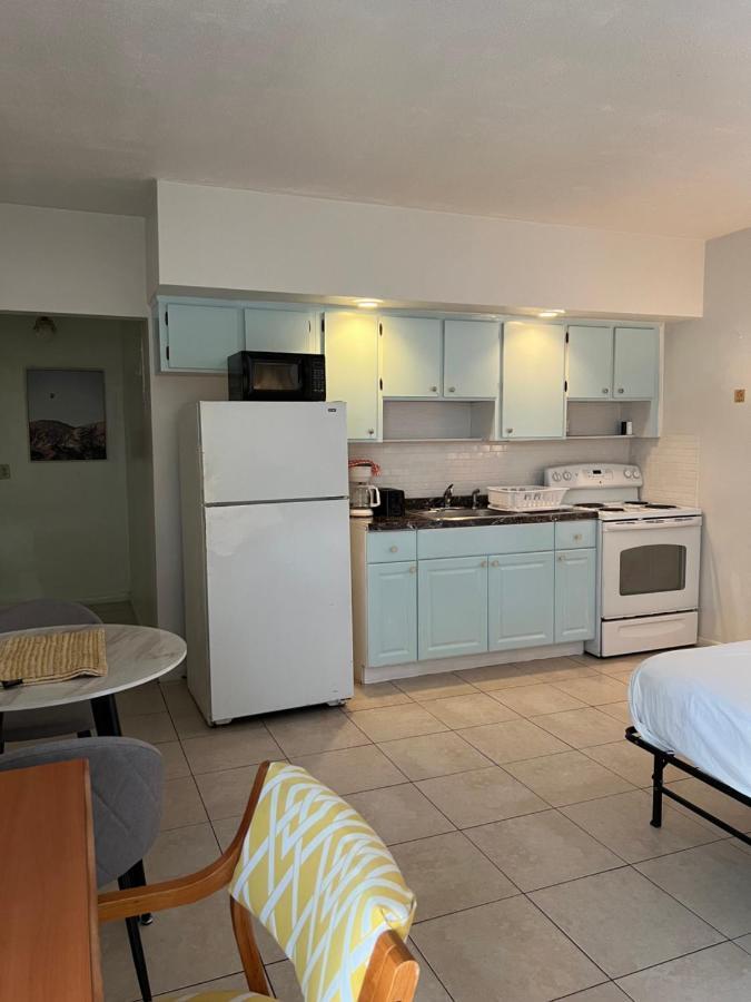 Dee Jay Beach Resort Lauderdale-by-the-Sea Exterior photo