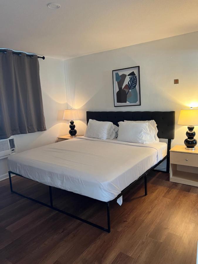 Dee Jay Beach Resort Lauderdale-by-the-Sea Exterior photo